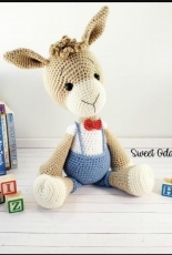 Sweet Oddity Art - Carolyne Brodie - Larry the Llama
