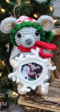 Darling Maple Designs - Sara Blake - Mouse Photo Frame Ornament
