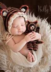 Melodys makings - tiger bonnet and stuffie set