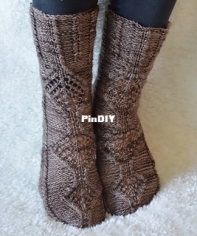 Cables and Lace Socks - Lara Simonson - KnotEnufKnitting