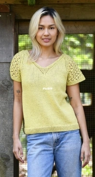 Beachfront Top by Therese Chynoweth-Free