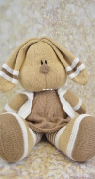 Knitting by post _ fudge the bunny _ English
