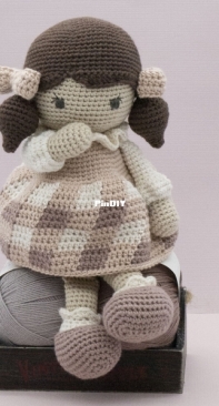 The Little Hook Crochet - Little Aqua Girl - Bubbles and Bongo - Pip the doll