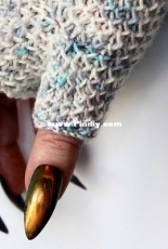 Dragon-Scale Gauntlets (knit) by Knit & Bolt Free