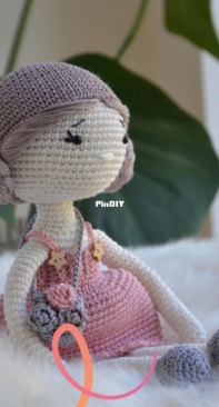 Hobbii Design - PifPaf - No. 1020-221-9388 - Miv doll - Miv Bambola - Italian - Free