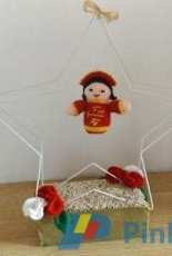 Stars .... with flowers knitted and a chinese doll
