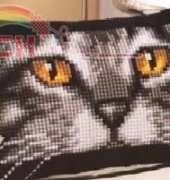 Vervaco 1210-1001 Cat Rectangular Cushion Front