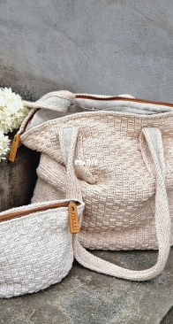 Ezza Bag by StrikkeUlla  - English