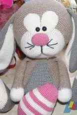 big rabbit with floopy ears