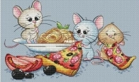 Alexa Kiss - Mice in Italy by Alexandra Kiselyova