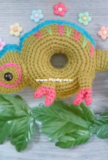 Oodles of Crochet Crafts -Rachel Zain -  Doughnut Buddies Chameleon