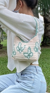 Knitting Daisies - Ishika - Butterfly Shoulder Bag