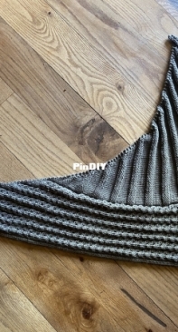 Rebuck Shawl by Liverpool Yarns-