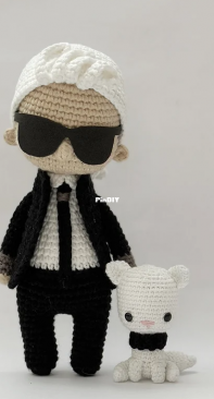 Amour Fou - Carla Mitrani  - Karl Lagerfeld  - English, Spanish, French and  Portuguese