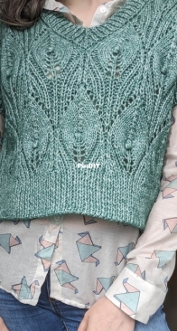 Bee Leaf Vest and Tunic by Ekaterina Filippova-Blanchard - KatyTricot