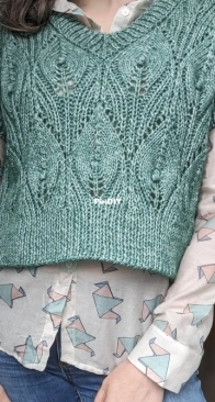 Bee Leaf Vest and Tunic by Ekaterina Filippova-Blanchard - KatyTricot