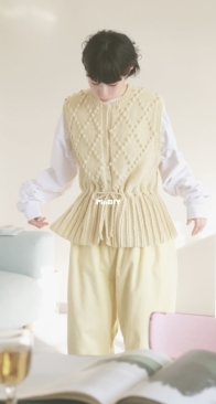 Sophie Vest by Tomoko Noguchi - Chocoshoe - Japanese