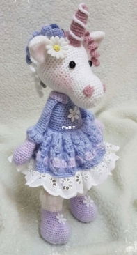 Deux Petites Mains - The Two Little Hands - Sandrine Campaña Garcia - Violine the Unicorn