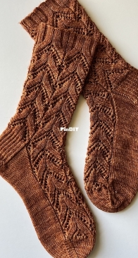 Bough Socks by verybusymonkey - English