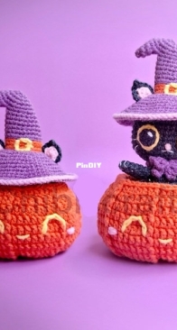 Peekaboo Pumpkin Cat - Febby Pranajaya/Chibiscraf - English