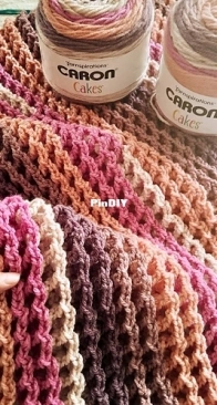 Holland Designs - Lisa van Klaveren - Takes The Cake Afghan