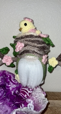 Bird nest gnome