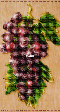 Wonderland Crafts - FLZB-072 - Grapes Ornament