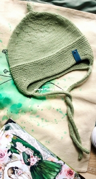 Hat with earflaps