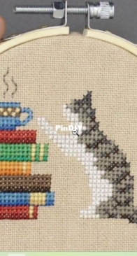 lola crow cat , coffee and book PCS