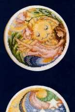 The Vermillion Stitchery 285 - Sun and Moon Dreamers