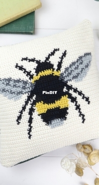 Little Doolally - Amy Astle - Bumble Bee Cushion