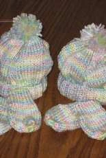 Slipped Rib Hat & Socks by Patti Pierce Stone -English-Free