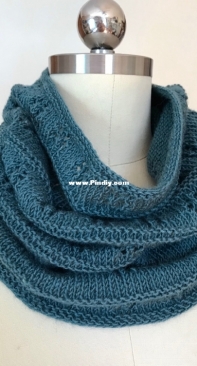 Meila Cowl by Valerie Hobbs-Free