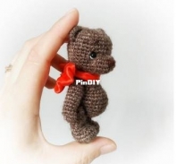 Olga Banifatova - Bear Gift Crocheted - Free