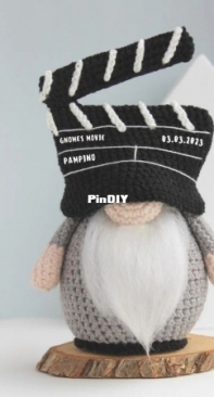 Pam Pino Design - Nazeli Mkrtchyan - Tadevosyan - Pam Gnomes - Film Clapper Gnome