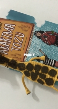 Bookmarker Giraffe and a small hedgehog