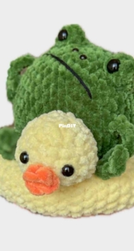 Crochet by Janina - Janina Winkler - Grumpy Frog in Floaty