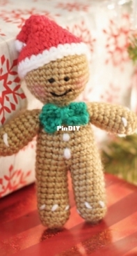 Stuff And Fluff Designs - Tammy / Tamara Ramsey - Gingerbread Man - Free