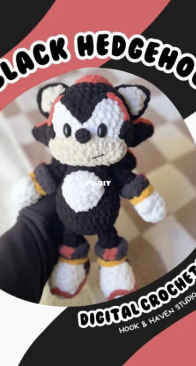 Hook n Haven Studio - Natalie Johns - Black Hedgehog