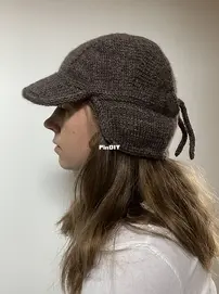 Snowy Side Cap by Elin Berlin - Wool and Beyond - English Swedish