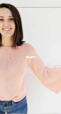 Belle Pullover by Justyna Srock - Lady Jay Crochet