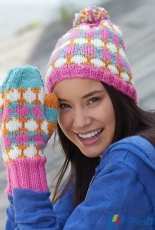Polka Dot Hat and Mittens Knitting Pattern by Bernat Design Studio - Free