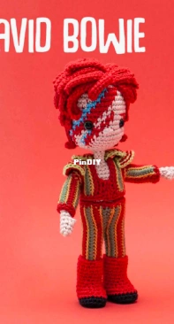 La Negra Crochetera - Ana Devanna - David Bowie - Spanish