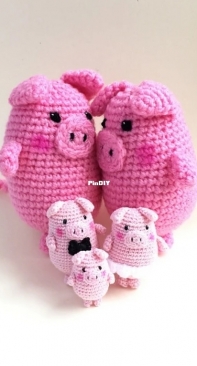 Double Treble Trinkets - Uljana Semikrasa - Family Little Piggies - Free