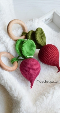 Cozy Toy Designs - Beetroot Rattle - English