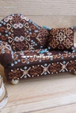 Svetlana Kasihina - Sofa Pincushion