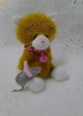 The Tiny Toy Box- Stefanie Devlin - Miniature Kitten  - Russian- Translated