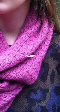 Donut Cowl by Mason Dixon Knitting-Free