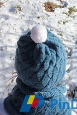 Snowflake by Fabia & Alexa Taverna - Knitting For Breakfast