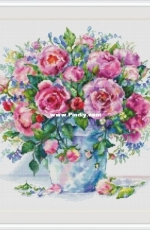 Bouquet of Roses by Tatyana Draganova